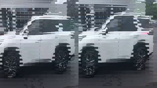 New 2025 Nissan Pathfinder SL w/ SL Premium Package image 5