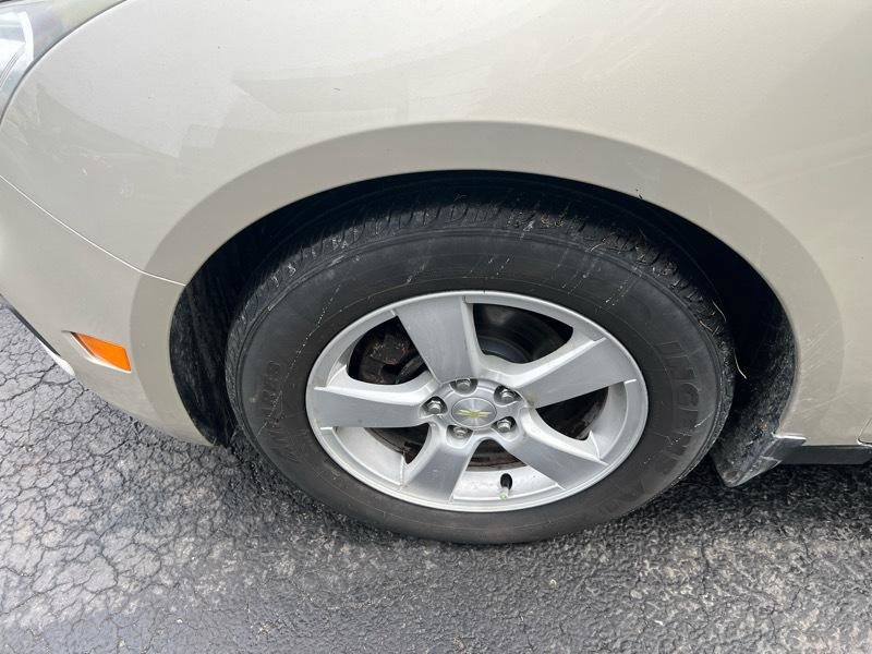 Used 2016 Chevrolet Cruze LT image 24