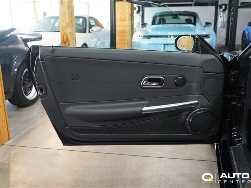 Used 2006 Chrysler Crossfire Coupe RWD image 10