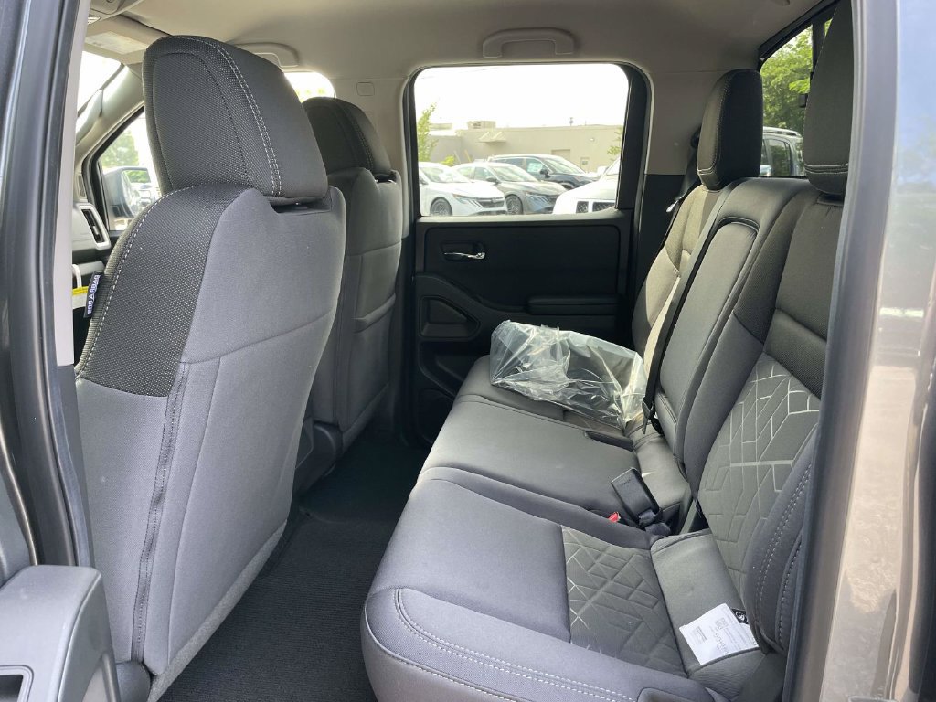 New 2026 Nissan Frontier SV w/ Tow Package AWD/4WD image 9