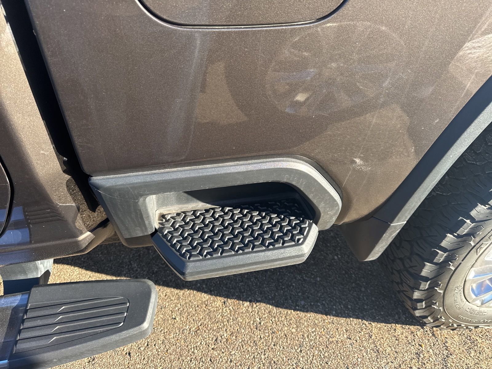 Used 2020 Chevrolet Silverado 3500 High Country w/ Z71 Off-Road Package image 5