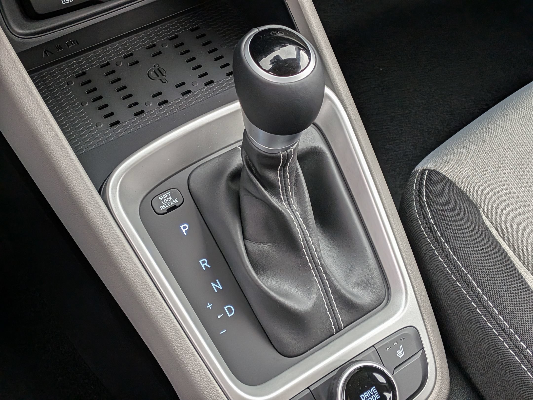 New 2026 Hyundai Venue SEL FWD image 14