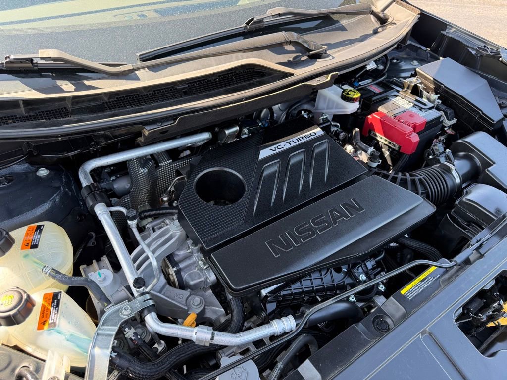 Used 2023 Nissan Rogue S AWD/4WD image 37