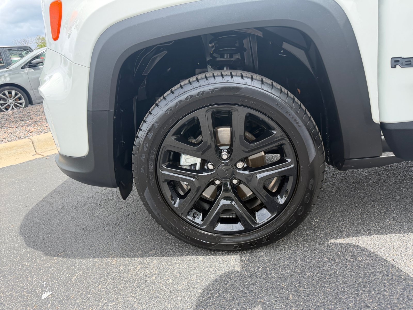 Used 2023 Jeep Renegade Altitude AWD/4WD image 26