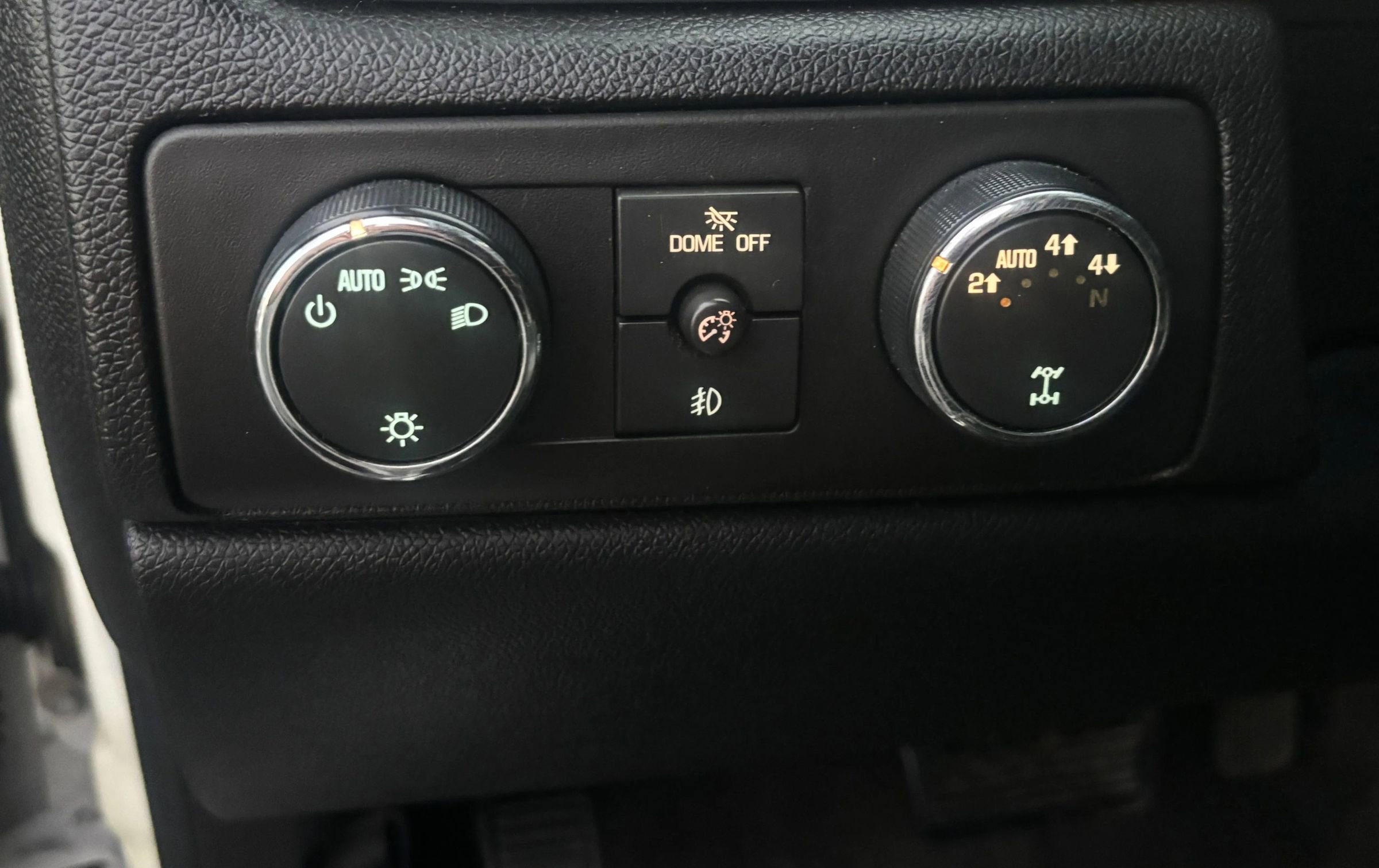 Used 2011 Chevrolet Tahoe LTZ image 19