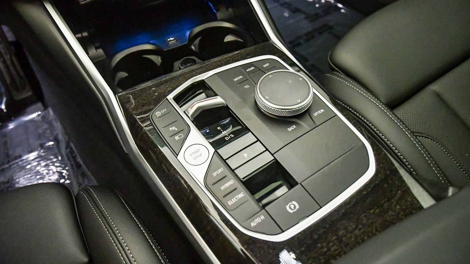 Certified 2023 BMW 330e 330e iPerformance w/ M Sport Package image 21