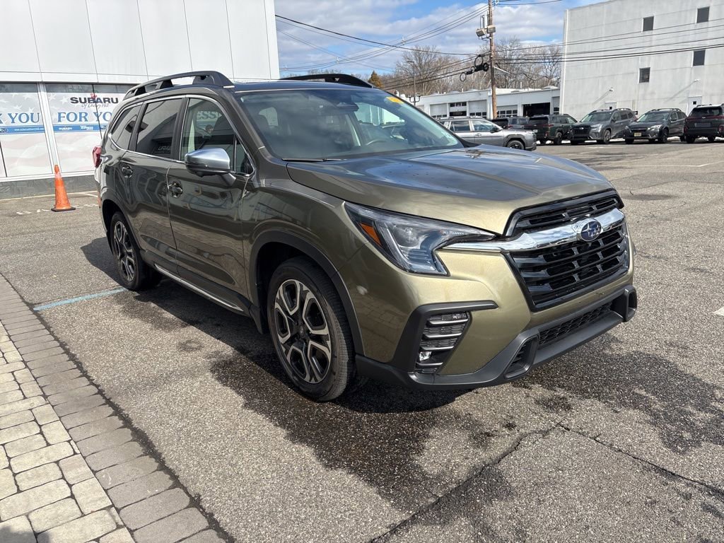 Certified 2023 Subaru Ascent Limited w/ Technology Package image 1