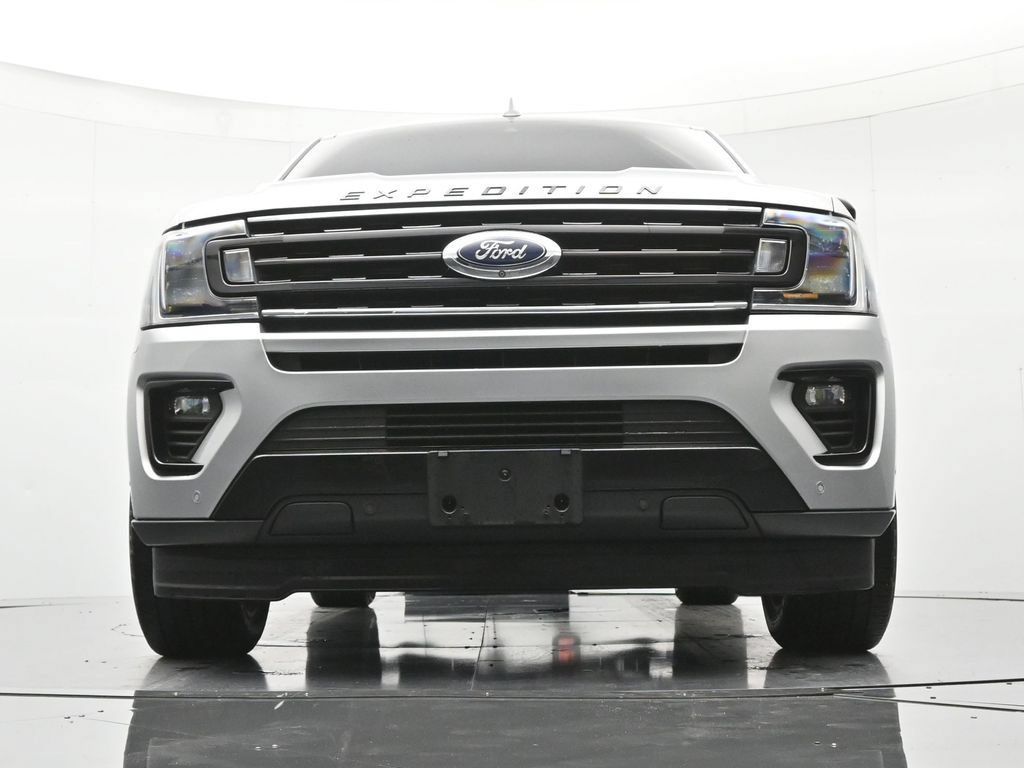 Used 2019 Ford Expedition Limited w/ Equipment Group 303A RWD image 39