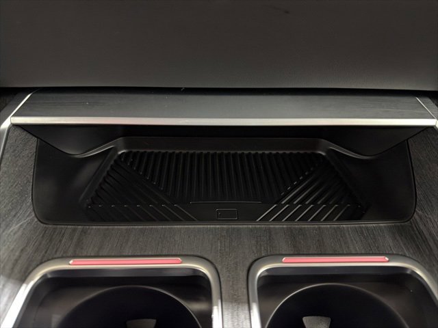 Used 2025 BMW 740i xDrive w/ Premium Package image 38