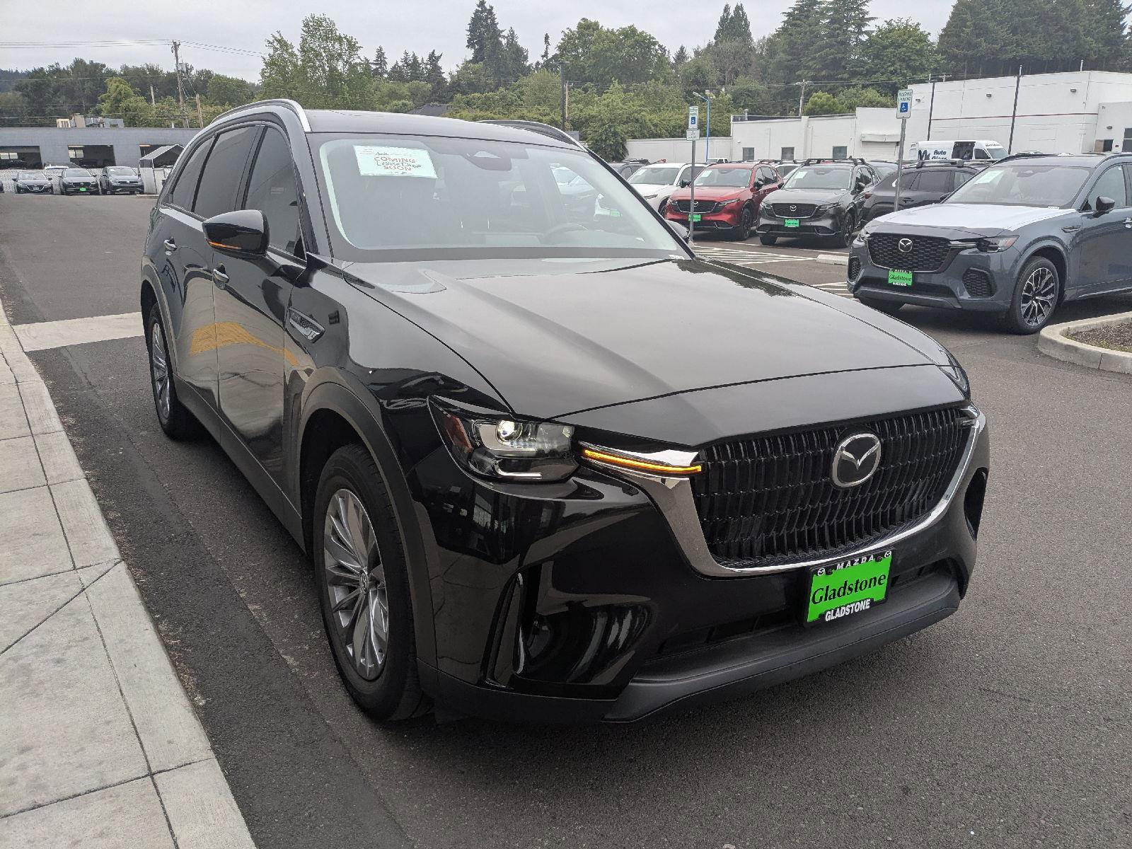 Used 2024 MAZDA CX-90 Plug-In Hybrid w/ Preferred AWD/4WD image 8