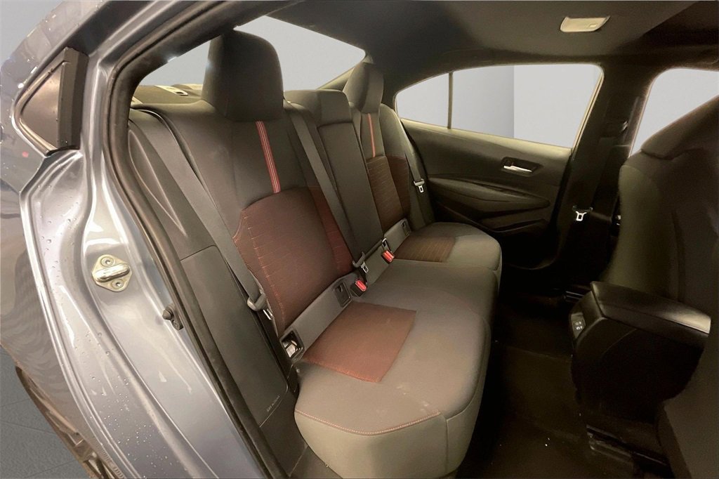 Used 2023 Toyota Corolla SE w/ SE Premium Package image 17