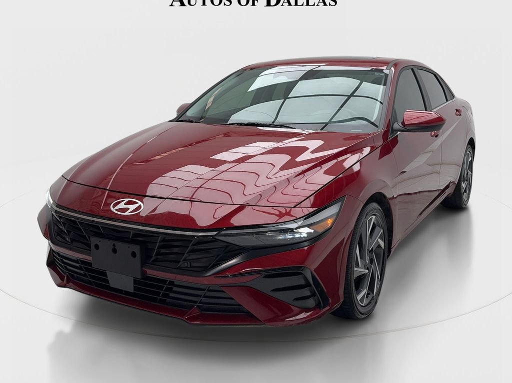 Used 2025 Hyundai Elantra SEL FWD image 4