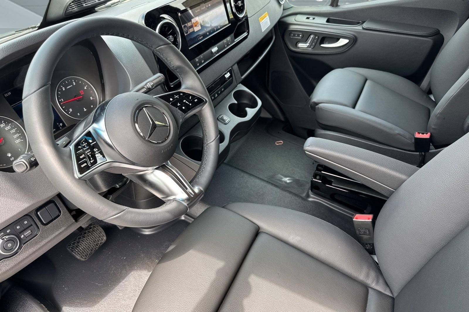 New 2026 Mercedes-Benz Sprinter 2500 image 4
