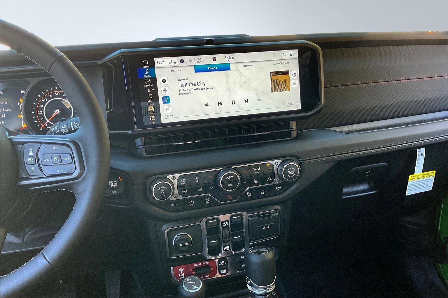 New 2025 Jeep Wrangler Unlimited Rubicon w/ Steel Bumper Group image 8