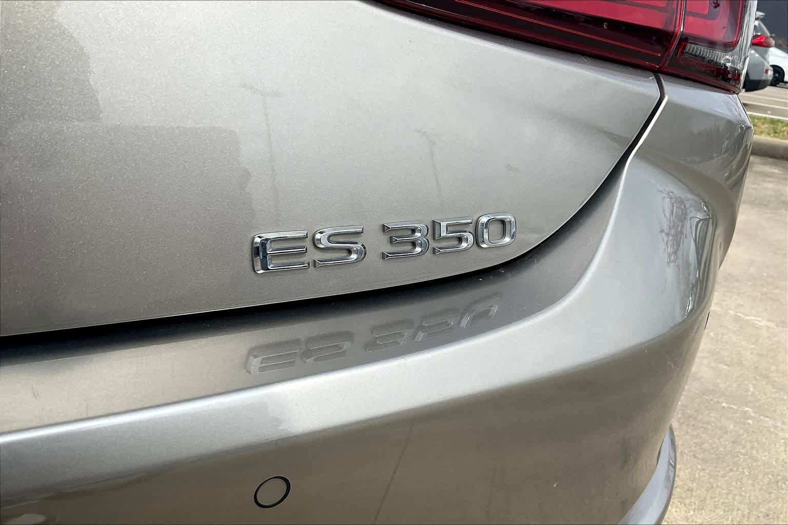 Used 2021 Lexus ES 350 F Sport w/ Accessory Package FWD image 19