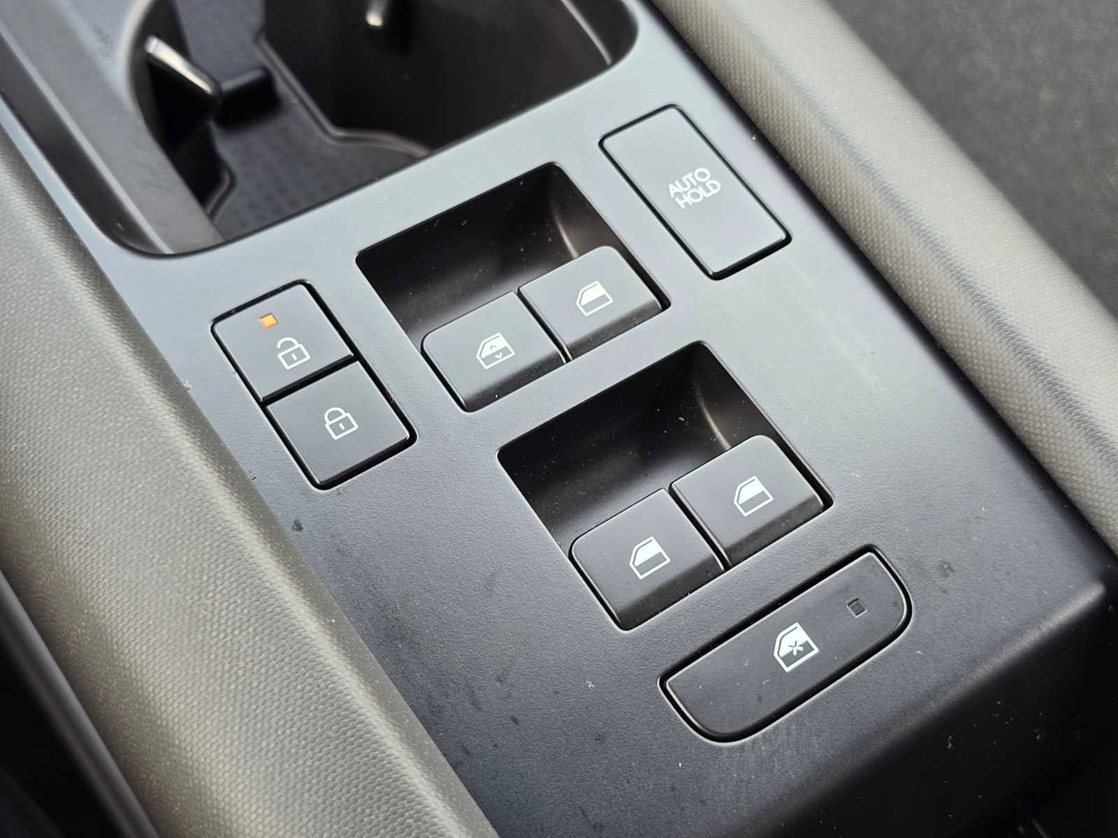 Used 2024 Hyundai Ioniq 6 SE AWD/4WD image 30