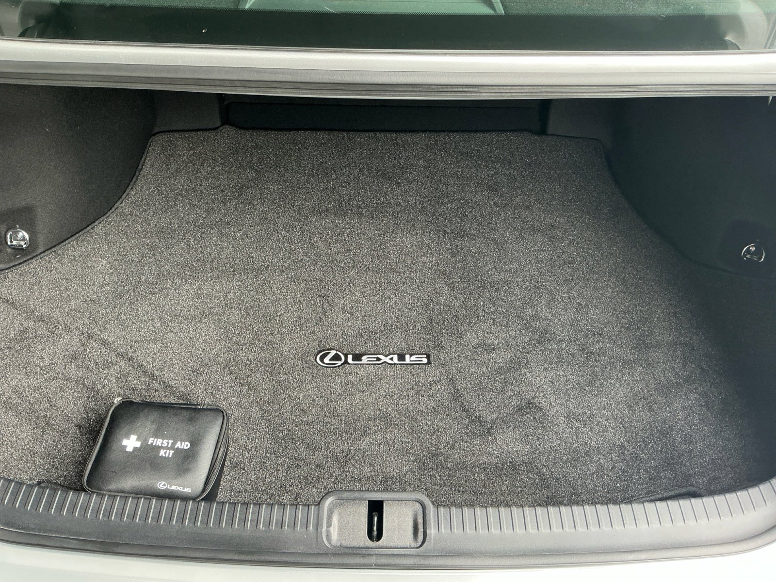 Used 2020 Lexus ES 350 w/ Premium Package FWD image 18