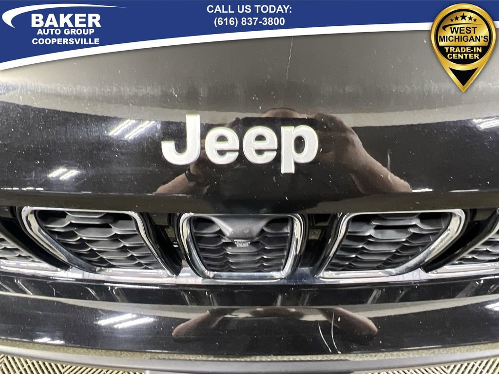 Used 2024 Jeep Grand Cherokee L Limited w/ Luxury Tech Group II image 32