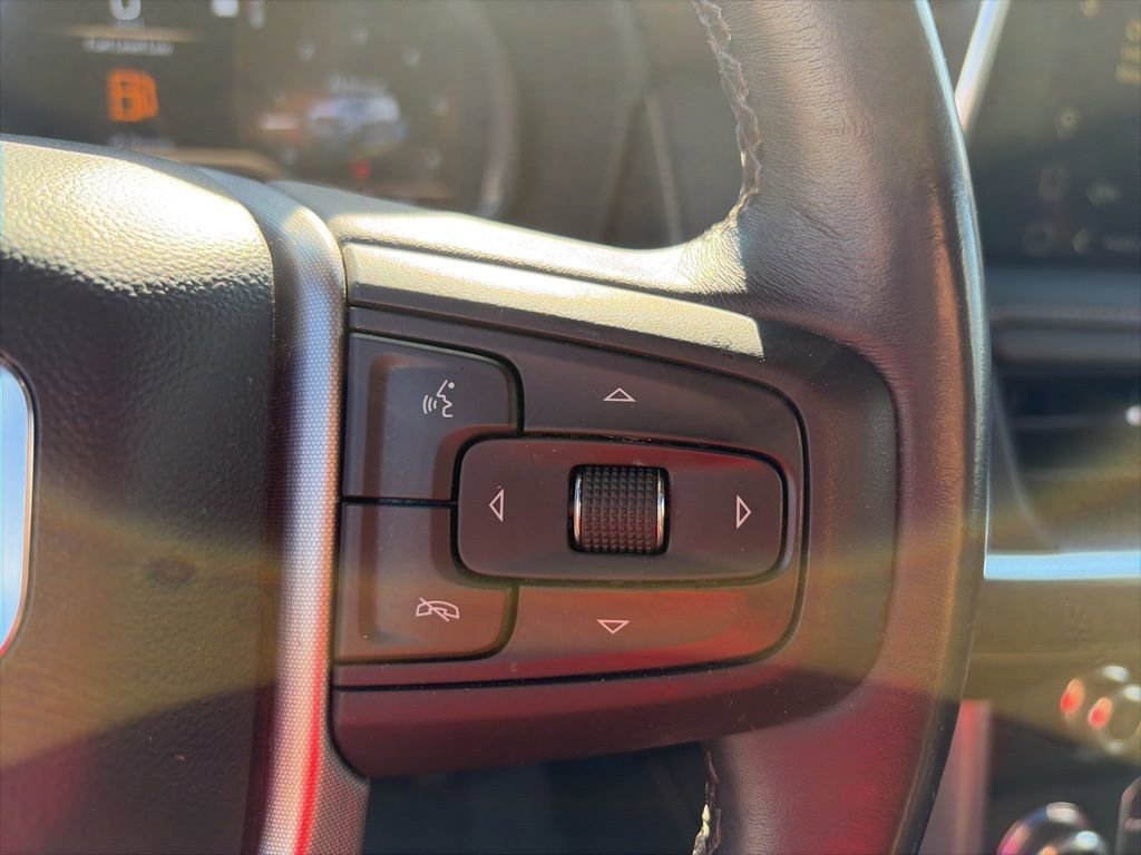 Used 2023 GMC Yukon XL SLT image 18