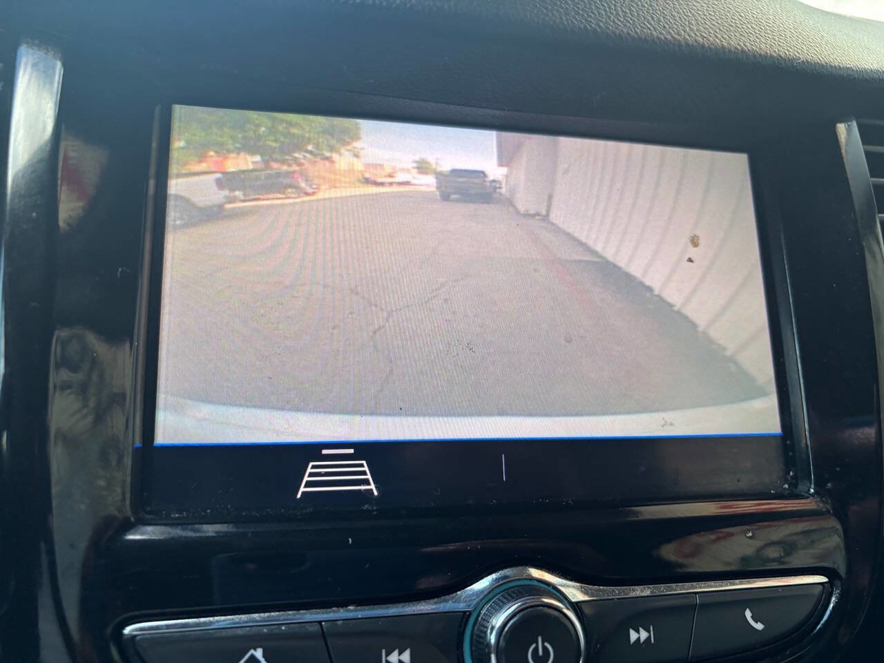 Used 2021 Chevrolet Trax LT image 25