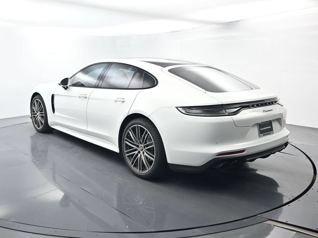 Certified 2023 Porsche Panamera Platinum Edition RWD image 3