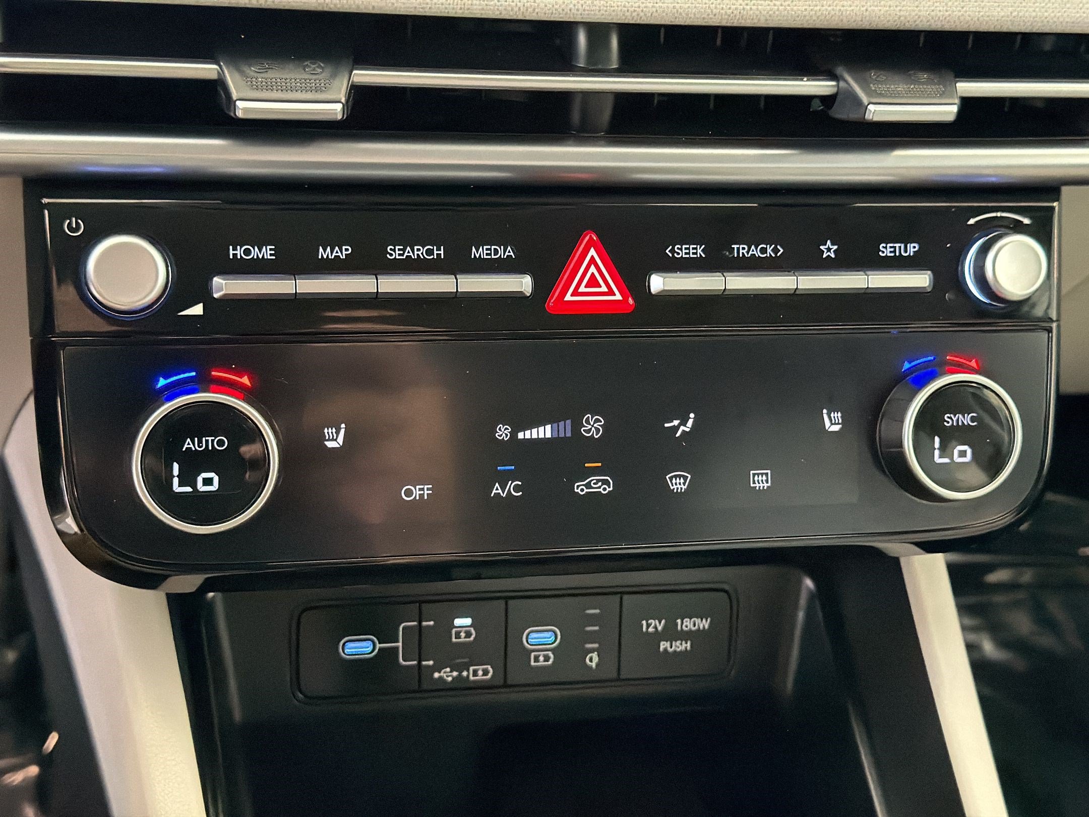 Used 2025 Hyundai Tucson SEL FWD image 29