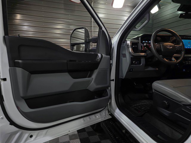 Used 2023 Ford F350 XL AWD/4WD image 31