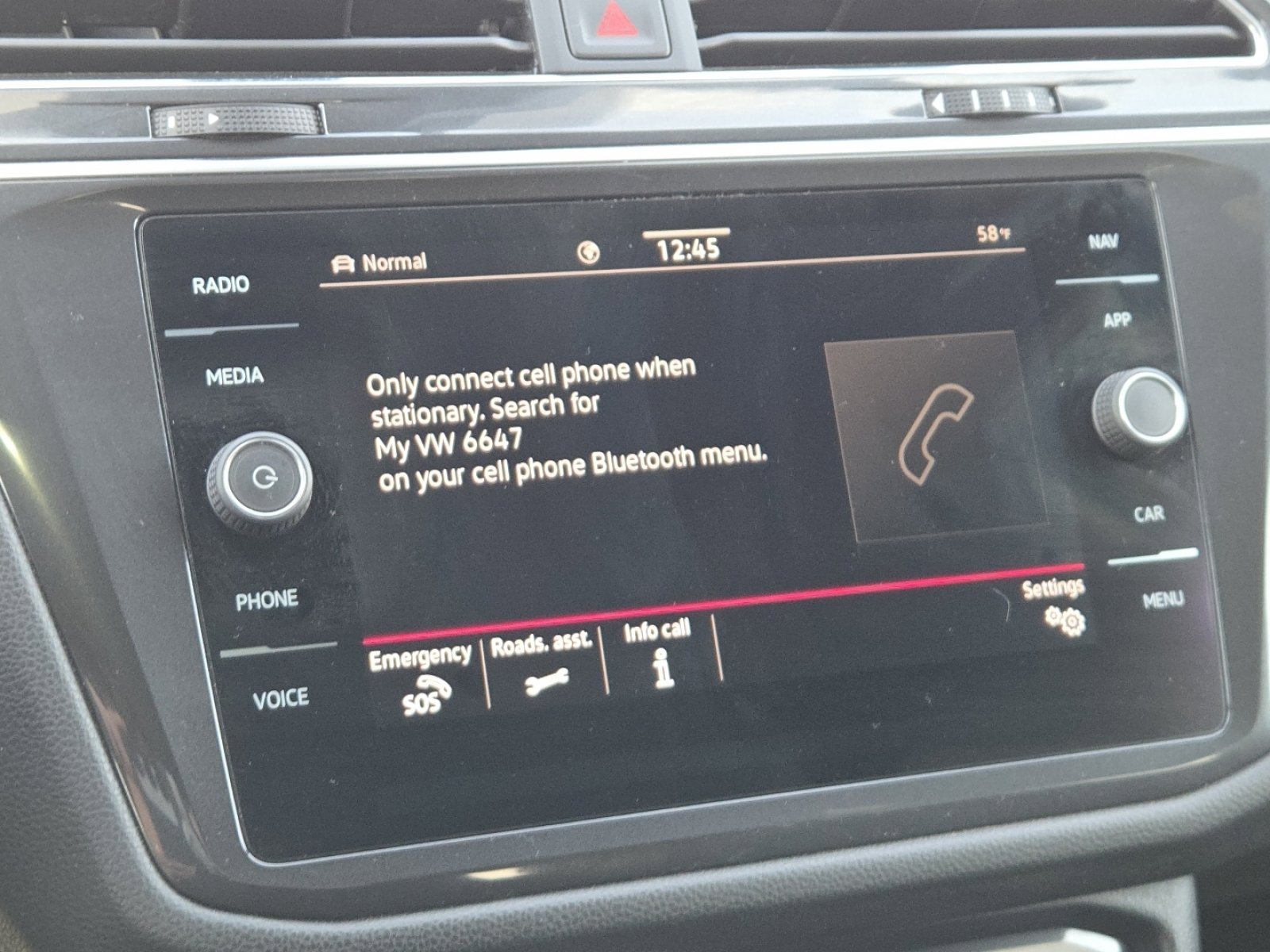 Used 2022 Volkswagen Tiguan SEL R-Line image 30