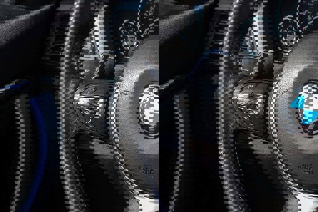 Used 2016 BMW 335i Gran Turismo xDrive image 16