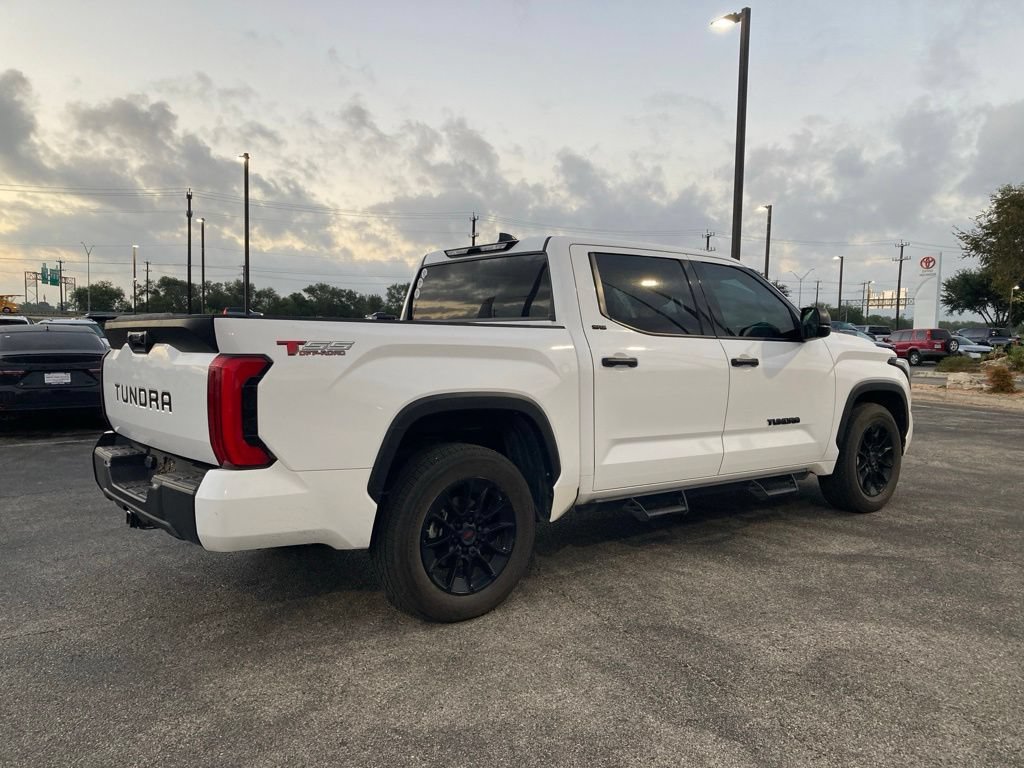 Used 2022 Toyota Tundra SR5 RWD image 5