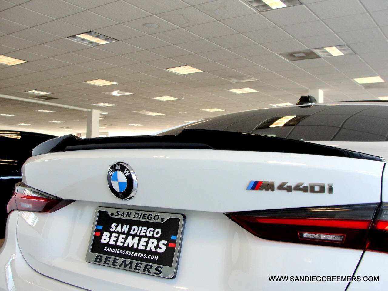 Used 2024 BMW M440i Coupe w/ Premium Package RWD image 12