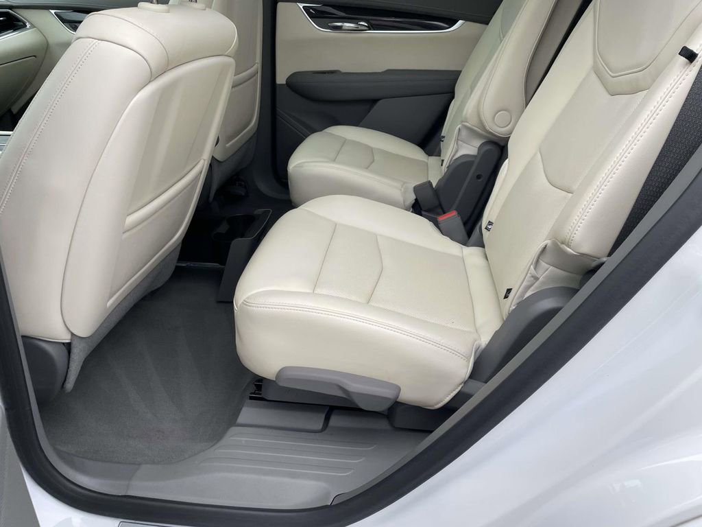 Used 2020 Cadillac XT6 Premium Luxury image 13