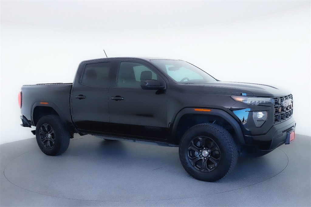 Used 2024 GMC Canyon Elevation w/ Trailering Package