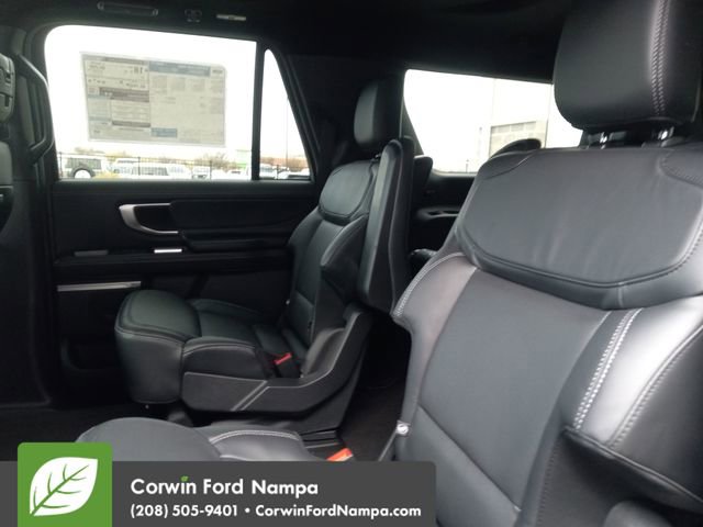 New 2026 Ford Expedition Max Platinum w/ Stealth Appearance Package image 25