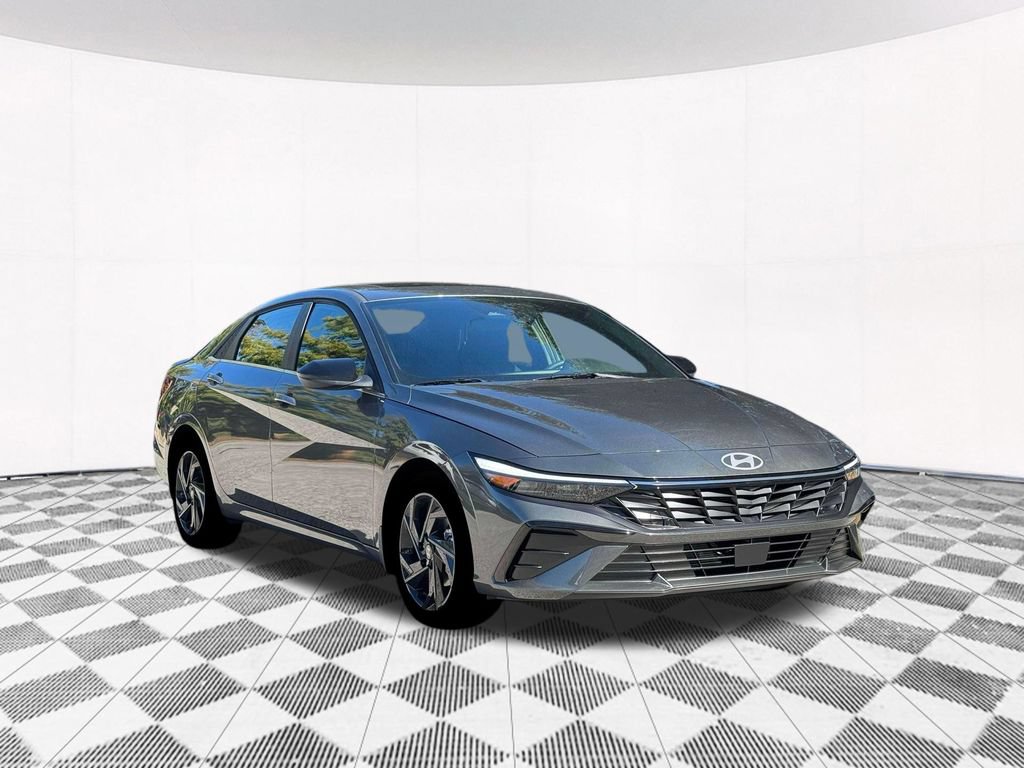 New 2026 Hyundai Elantra SEL Sport Premium FWD image 17