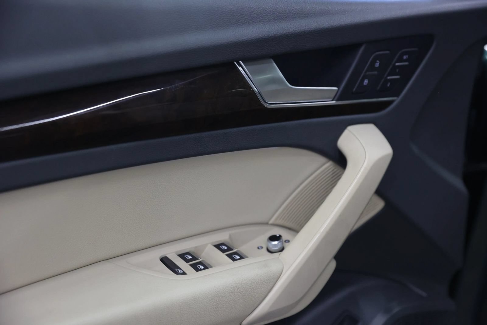 Used 2018 Audi Q5 2.0T Premium Plus w/ Premium Plus Package AWD/4WD image 39