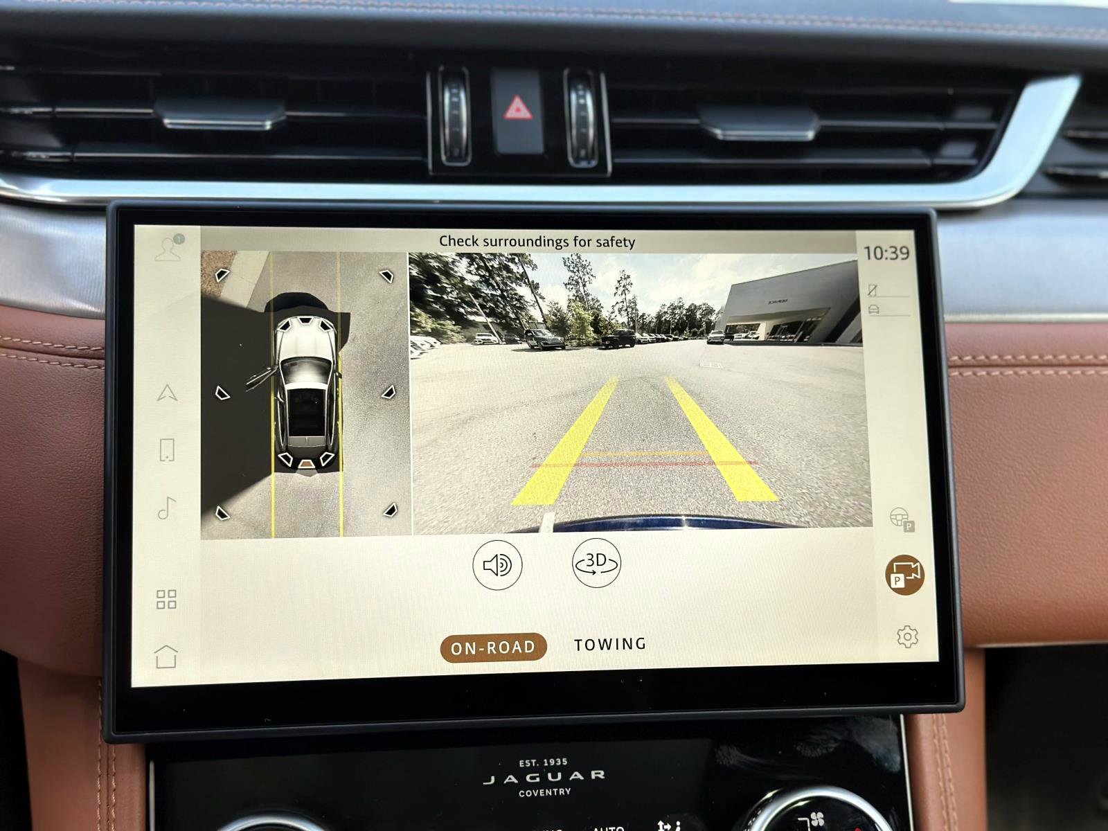 New 2026 Jaguar F-PACE R-Dynamic S image 18