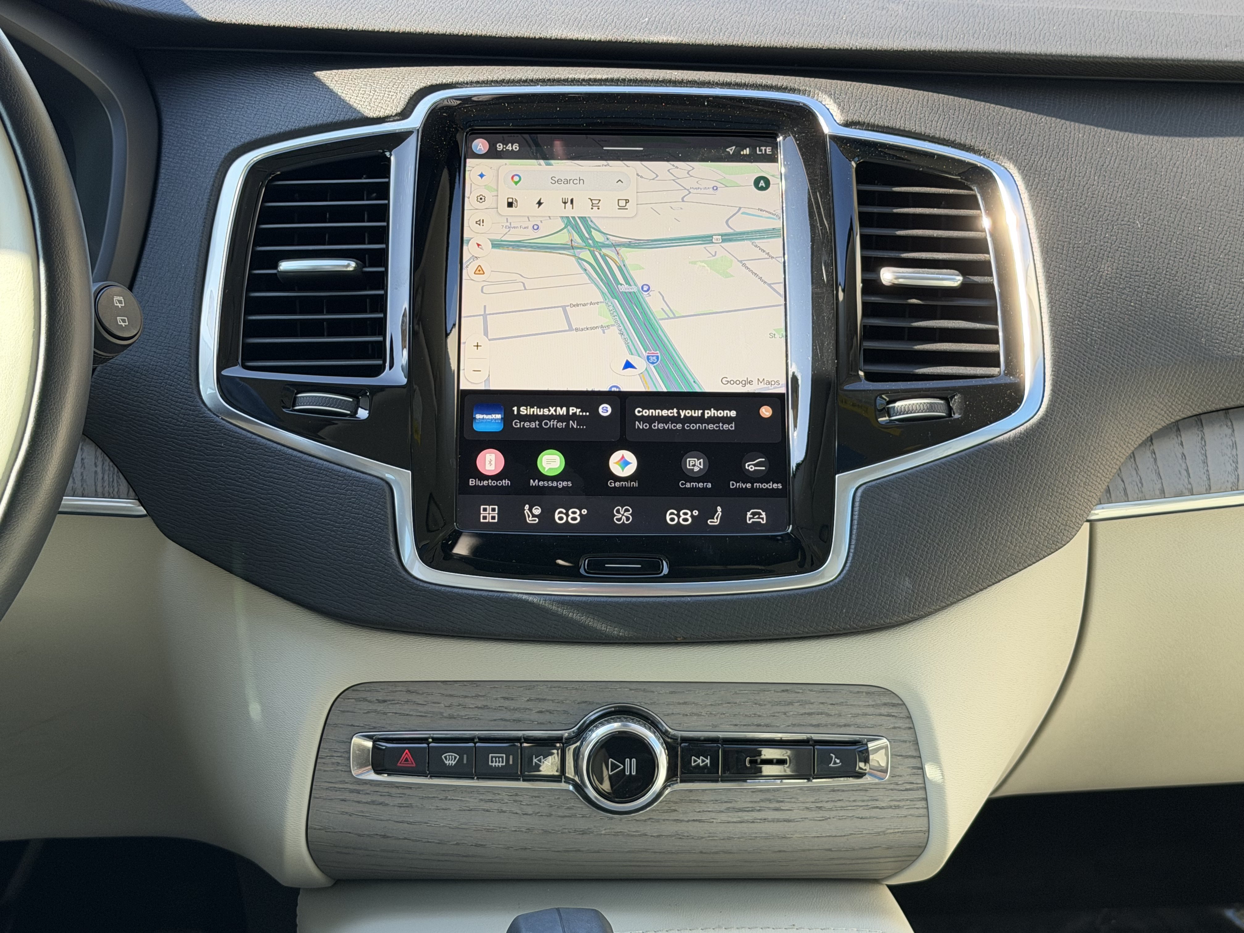 Certified 2024 Volvo XC90 T8 Plus w/ Protection Package Premier AWD/4WD image 16