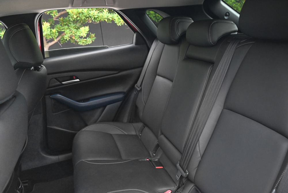Used 2020 MAZDA CX-30 FWD w/ Select Package image 14