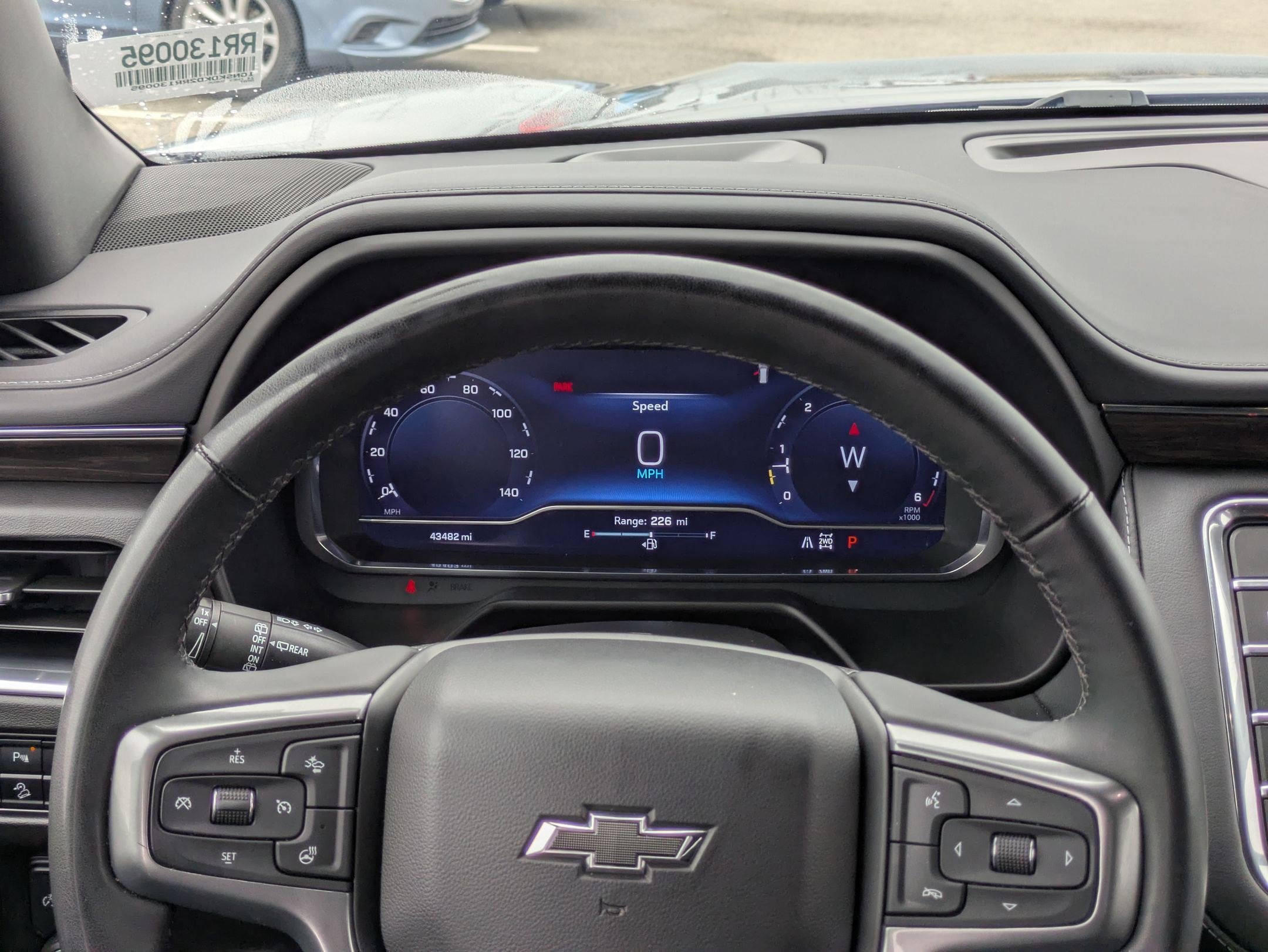 Certified 2024 Chevrolet Suburban Z71 w/ Luxury Package image 22