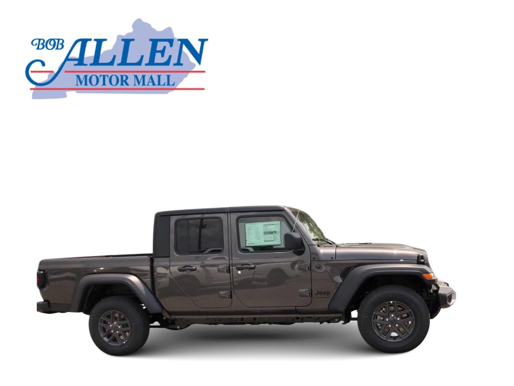 New 2025 Jeep Gladiator Sport image 9