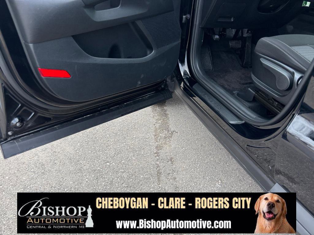 Used 2023 Kia Sorento LX image 33