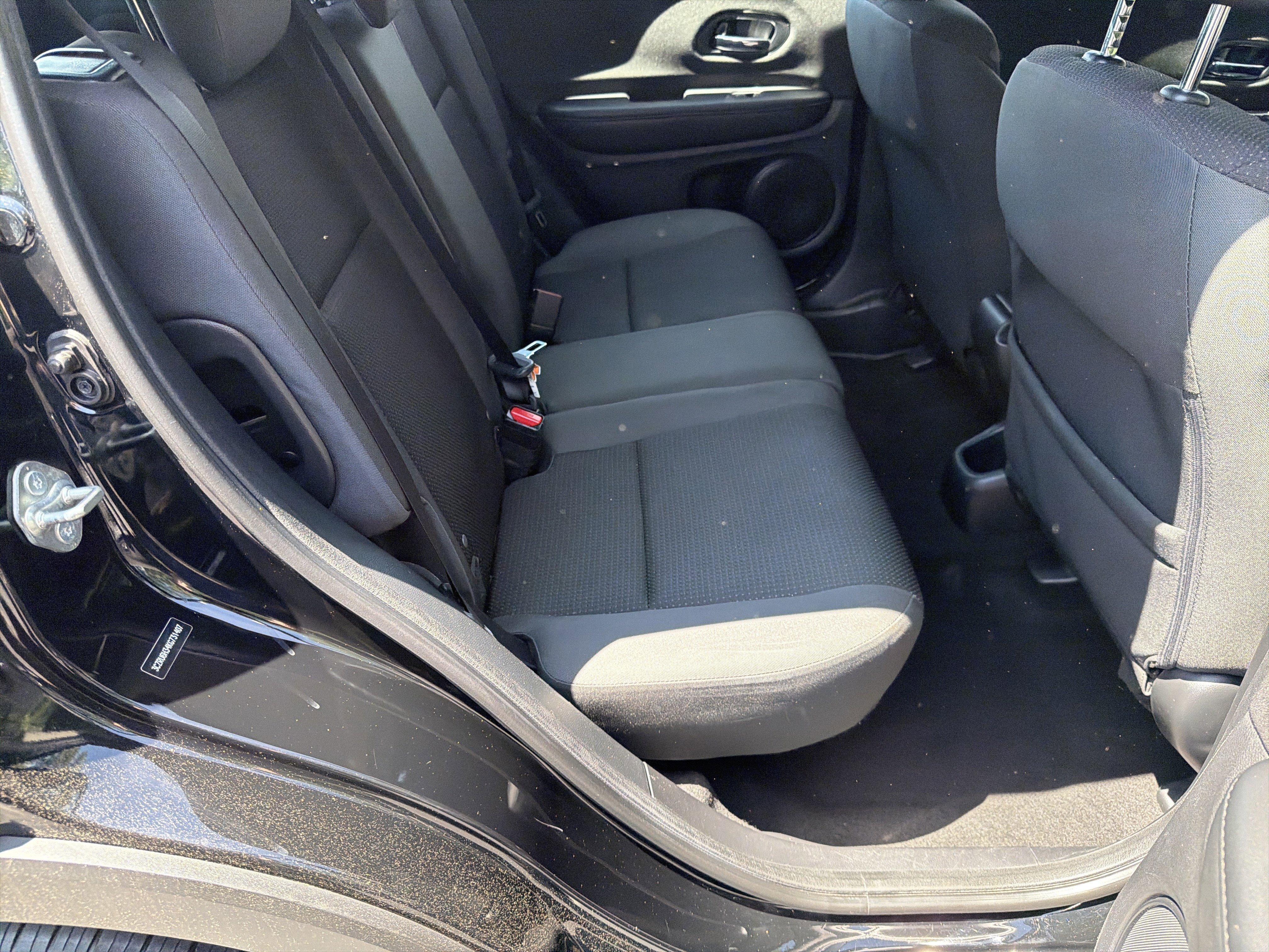 Used 2019 Honda HR-V LX image 18