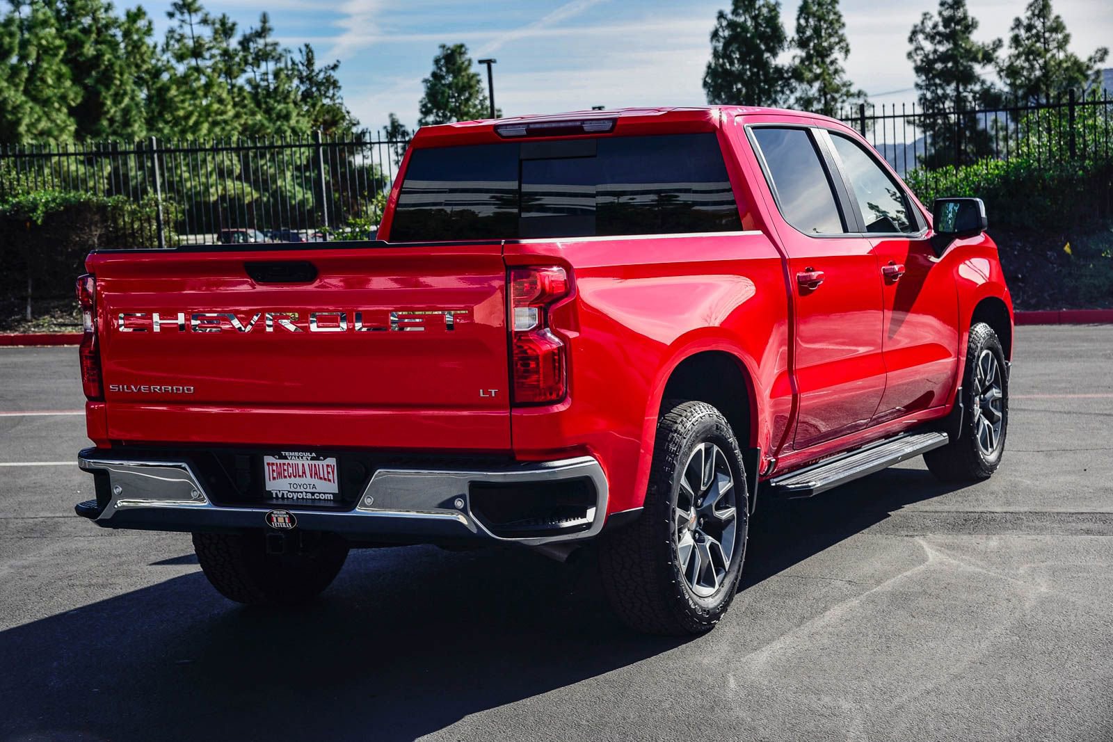 Used 2025 Chevrolet Silverado 1500 LT w/ Safety Package image 7