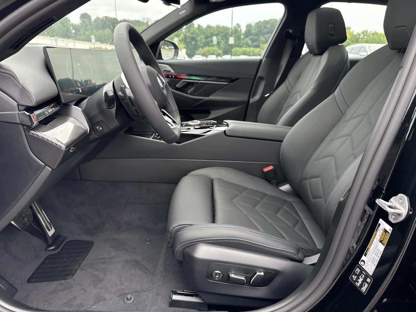 New 2027 BMW 540i xDrive w/ Executive Package AWD/4WD image 14