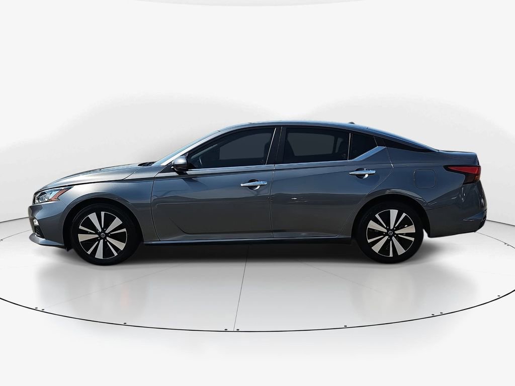 Used 2022 Nissan Altima 2.5 SV w/ SV Premium Package image 9