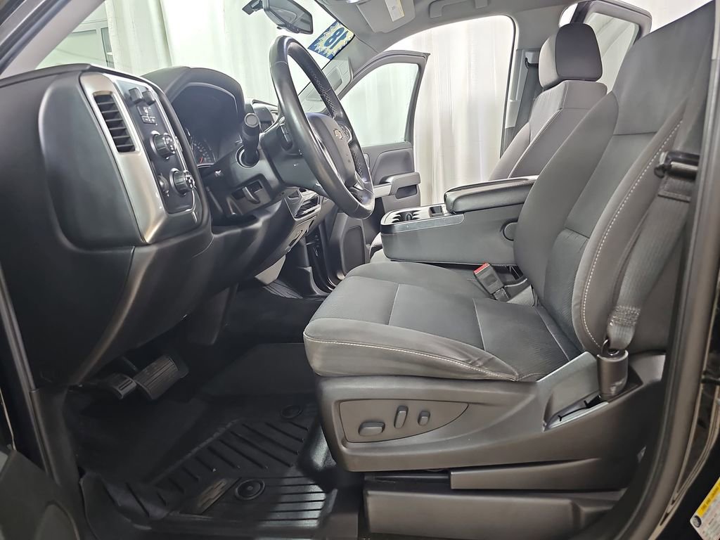 Used 2018 Chevrolet Silverado 1500 LT w/ All Star Edition image 18