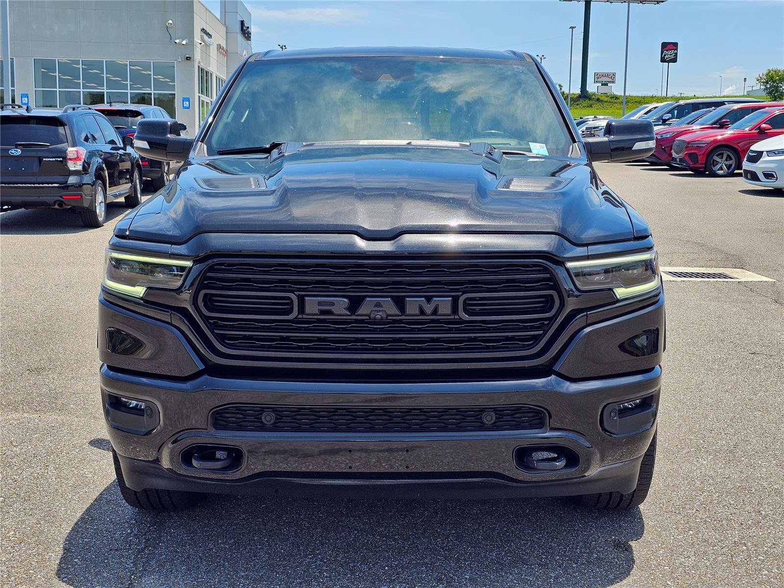 Used 2022 RAM 1500 Limited AWD/4WD image 2