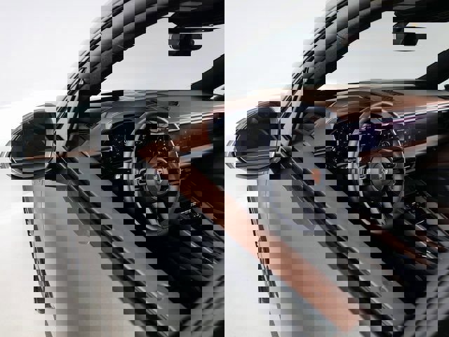 New 2026 Porsche Macan 4 Electric image 26