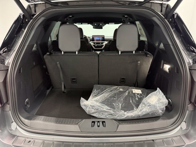 New 2026 Ford Explorer ST-Line w/ ST-Line Street Pack RWD image 28